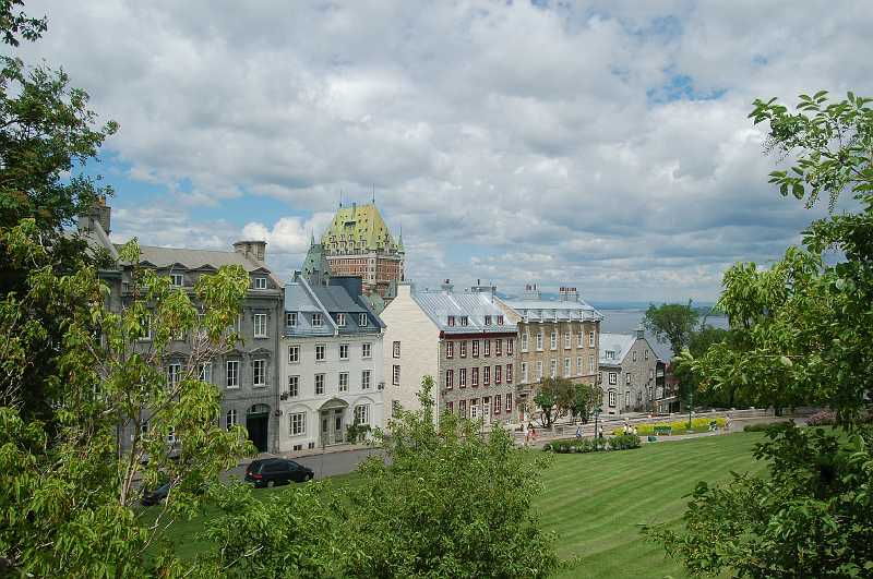 Canada East Tour 2006050.JPG - Residences adjacent to the Citadel, with Chateau Frontenac in the background.